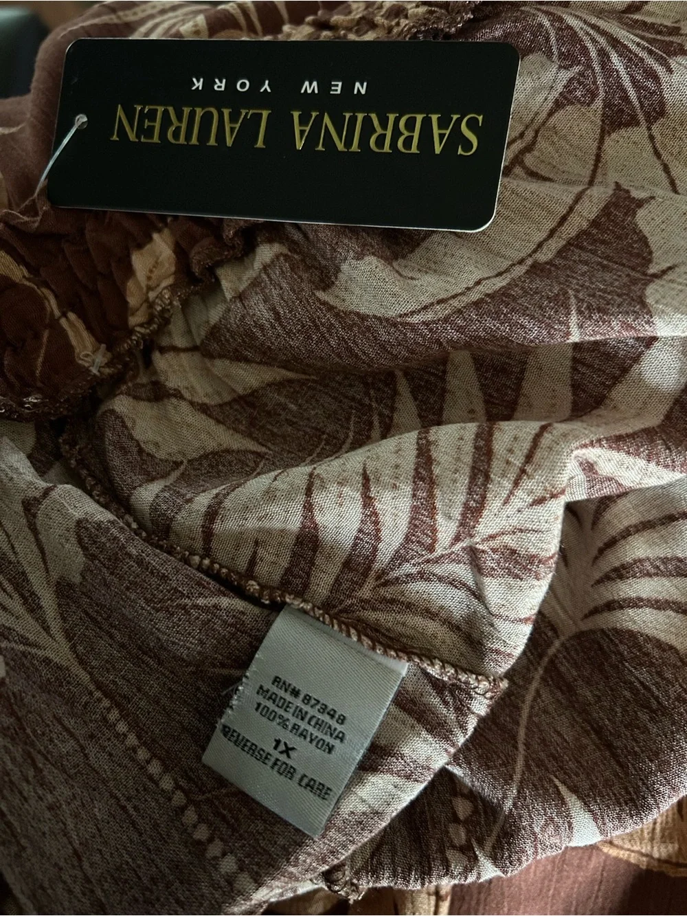 Sabrina Lauren lightweight pull